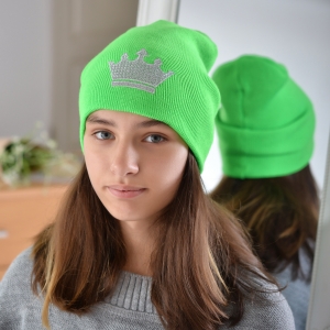 Шапка для девочек ярко зеленая