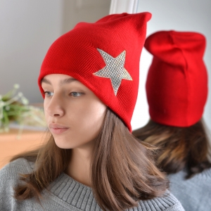 Шапка для девочек красная
